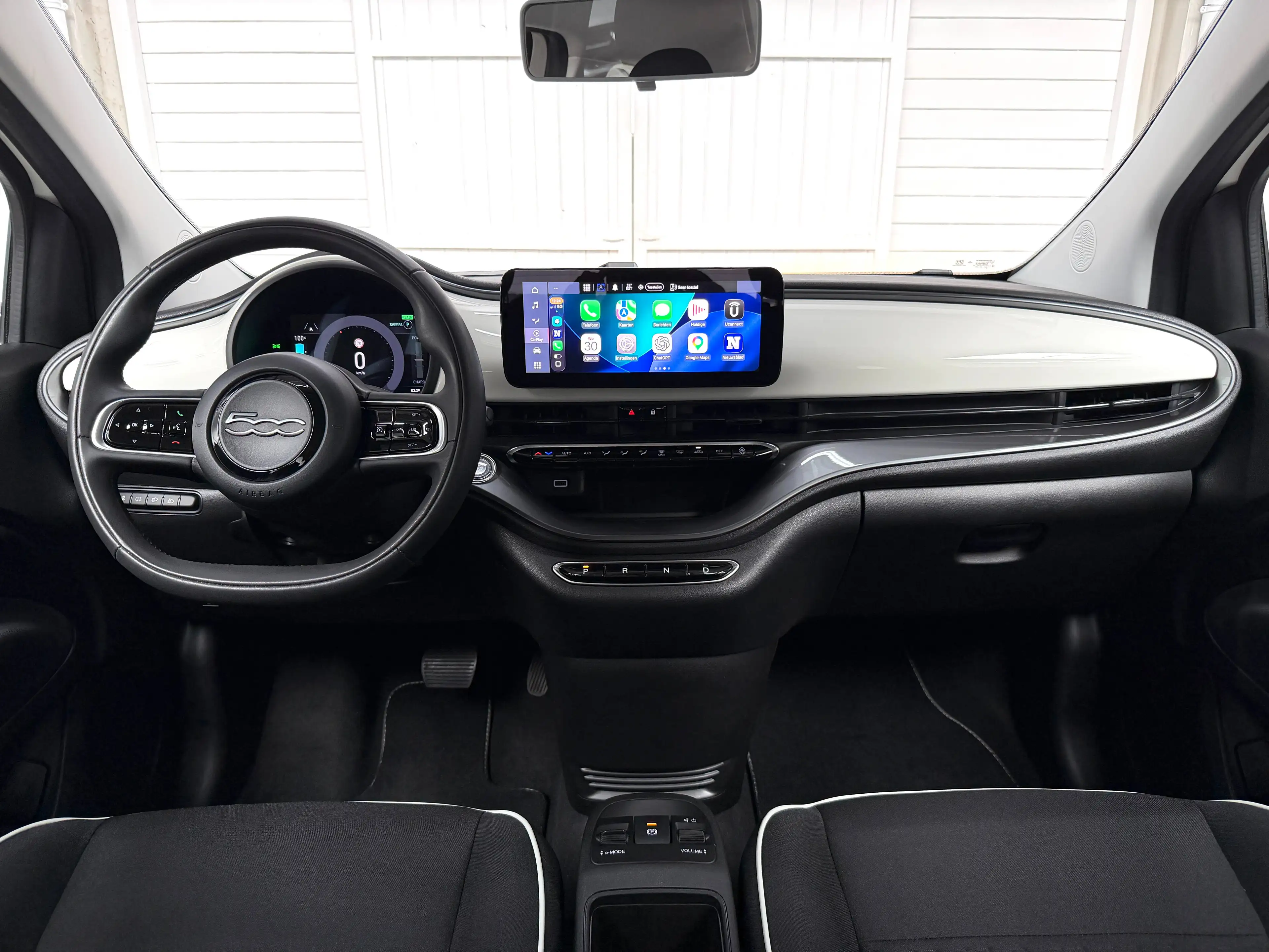 Fiat 500e 42kWh SOH93% DAB*CARPLAY/Android-Auto*NAVI*CC*PDC*Lane-ASS*AAC — photo 9