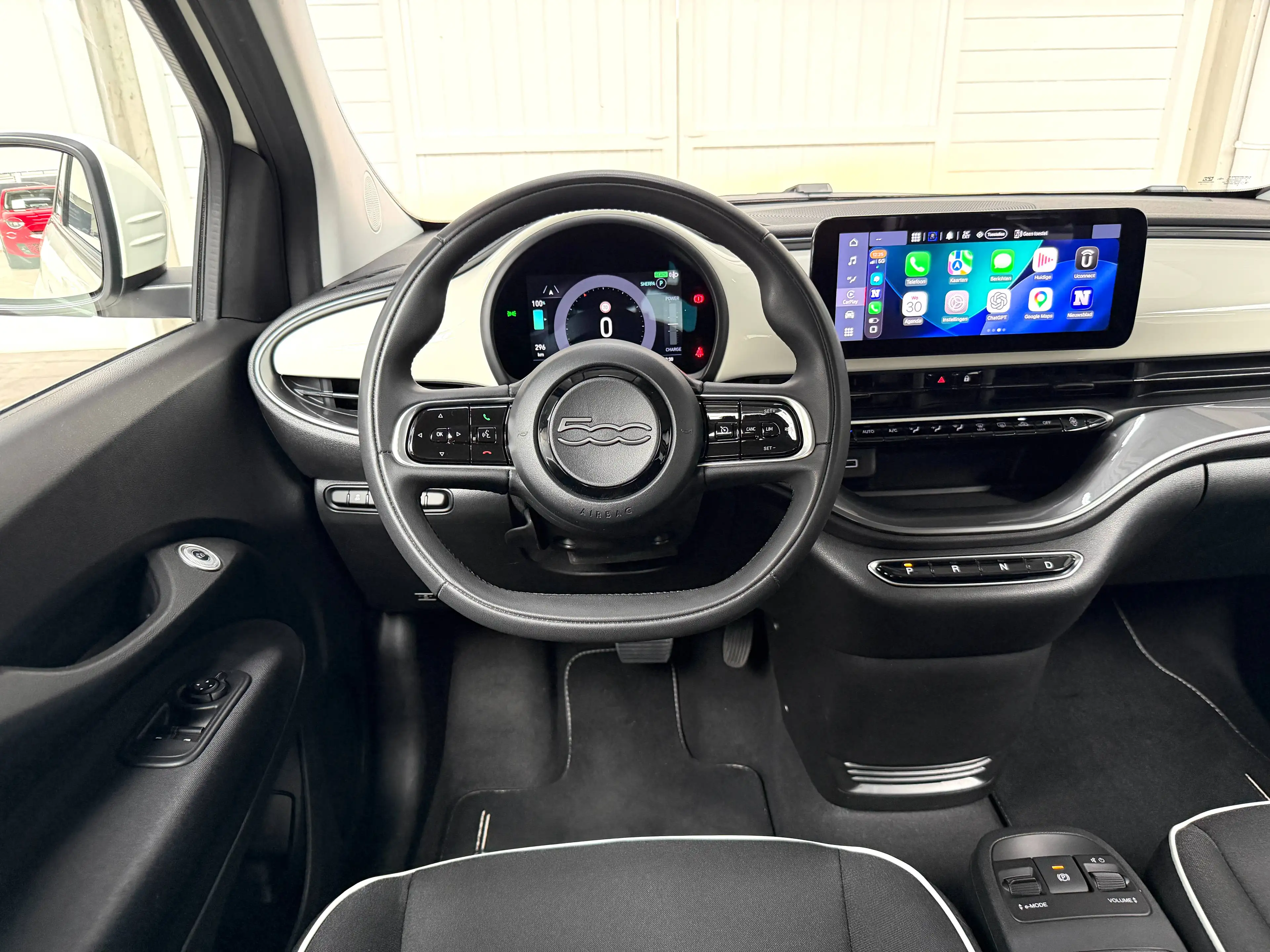 Fiat 500e 42kWh SOH93% DAB*CARPLAY/Android-Auto*NAVI*CC*PDC*Lane-ASS*AAC — photo 10