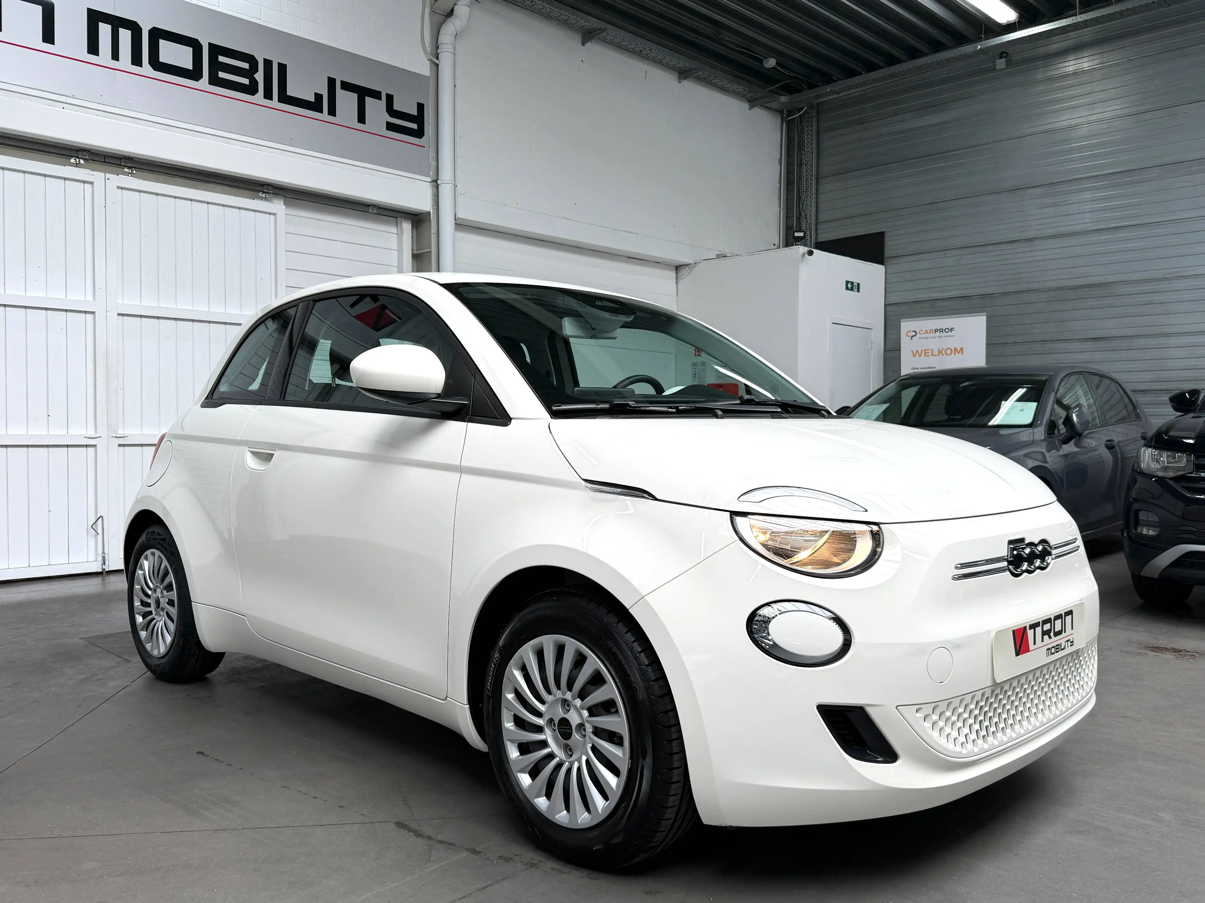 Fiat 500e 42kWh SOH93% DAB*CARPLAY/Android-Auto*NAVI*CC*PDC*Lane-ASS*AAC — photo 7