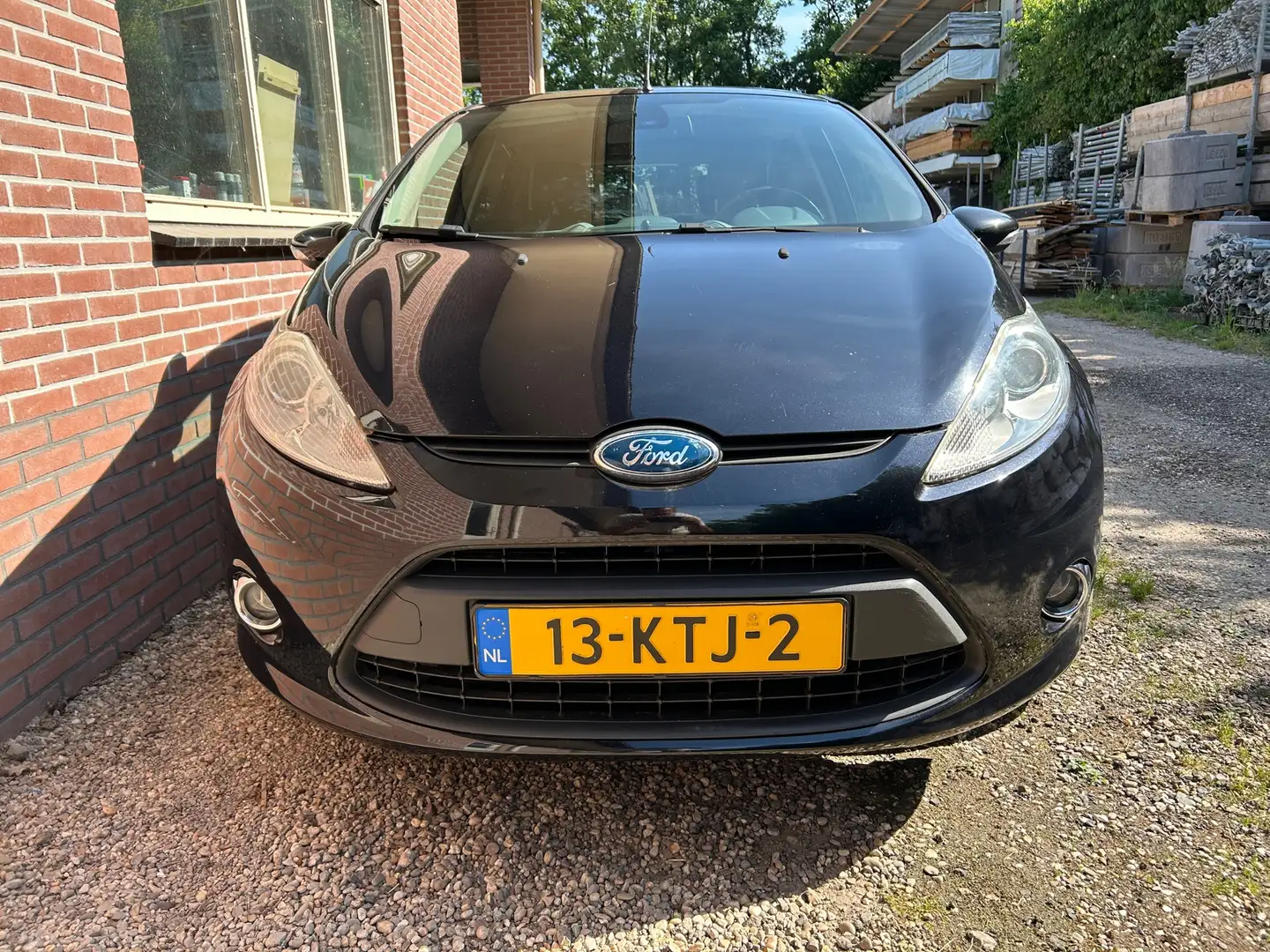 Ford Fiesta 1.6 Titanium Zwart - 2