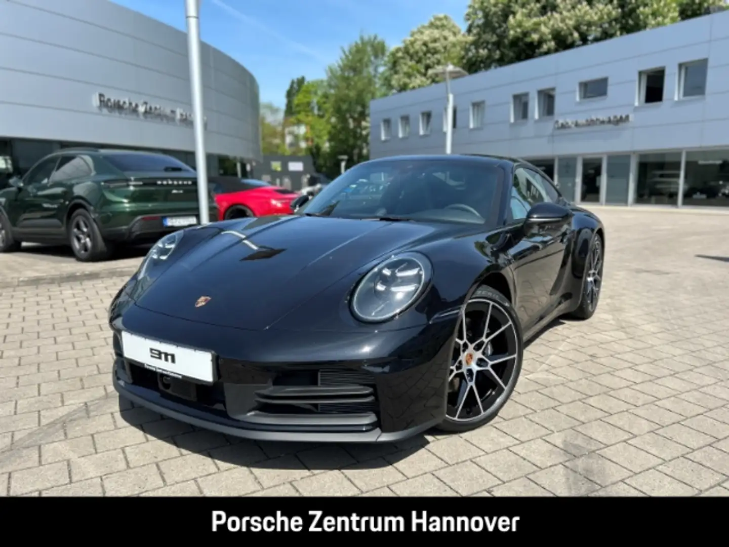 Porsche 992 -2 (911) Carrera Schwarz - 1