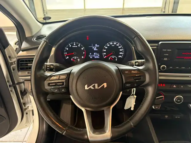 Kia Rio view 10