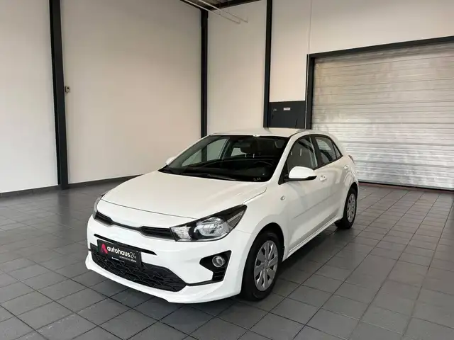 Kia Rio view 3
