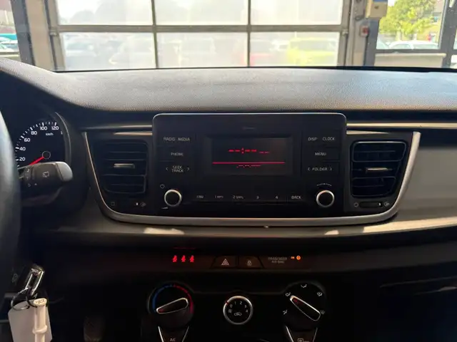 Kia Rio view 11