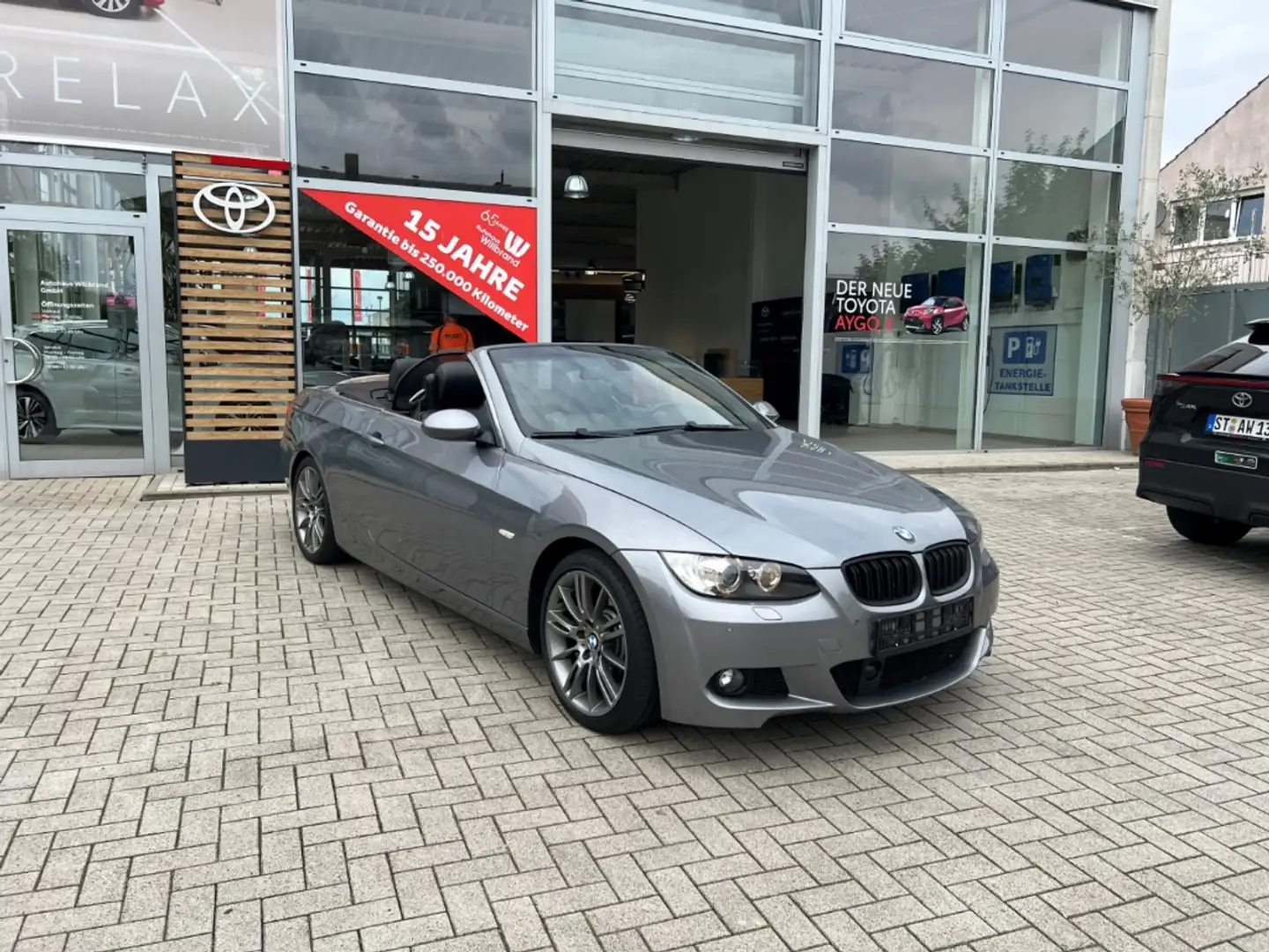 BMW 335 N54 E93 Cabrio AHK PDC ACC M-Paket Biturbo Szary - 1