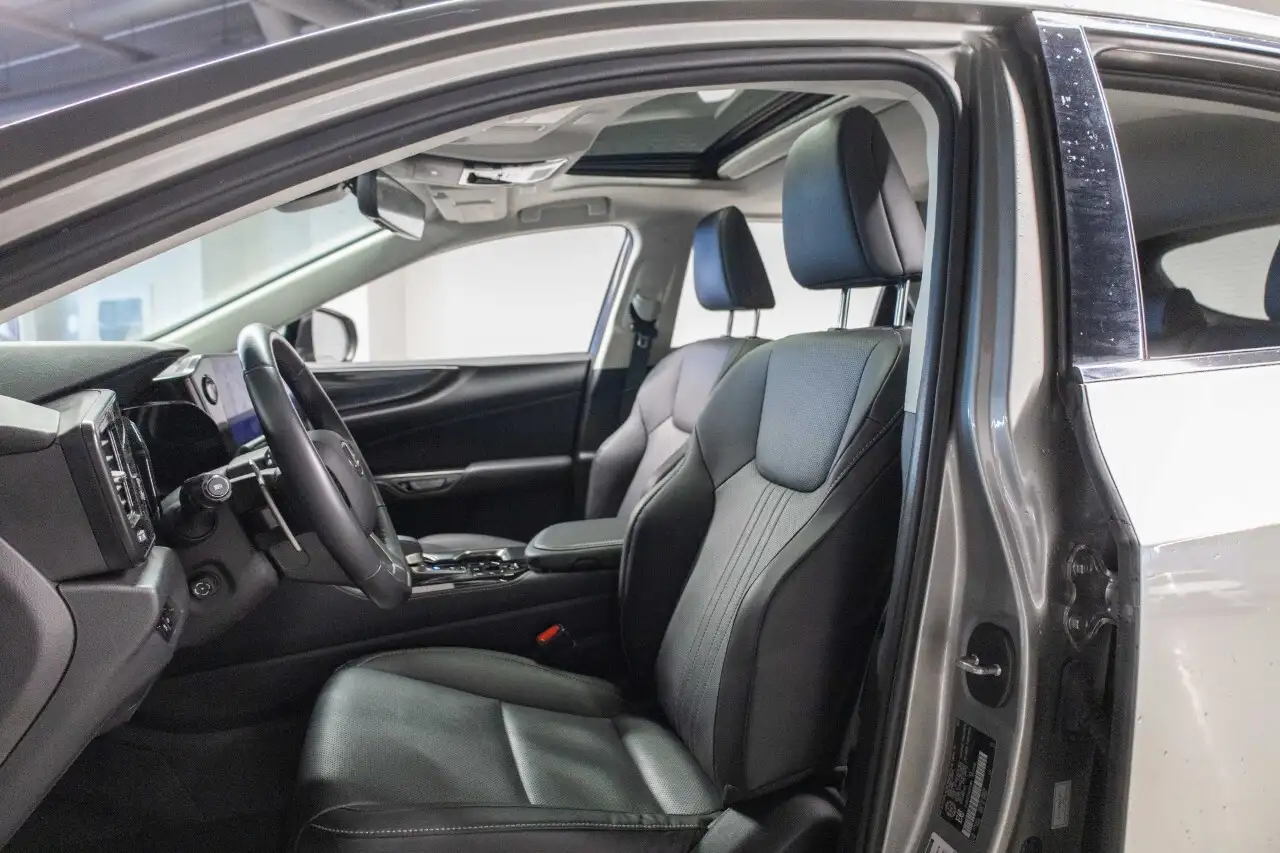 Lexus NX снимка Lexus NX