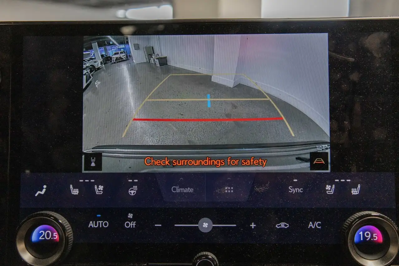 Lexus NX снимка Lexus NX