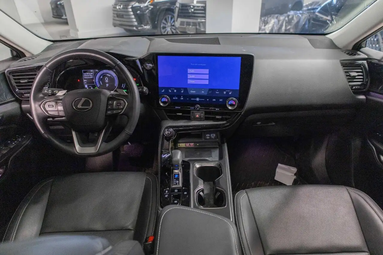 Lexus NX снимка Lexus NX