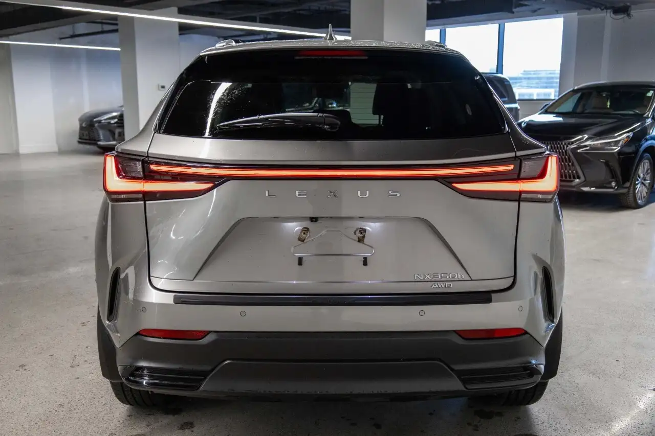 Lexus NX снимка Lexus NX