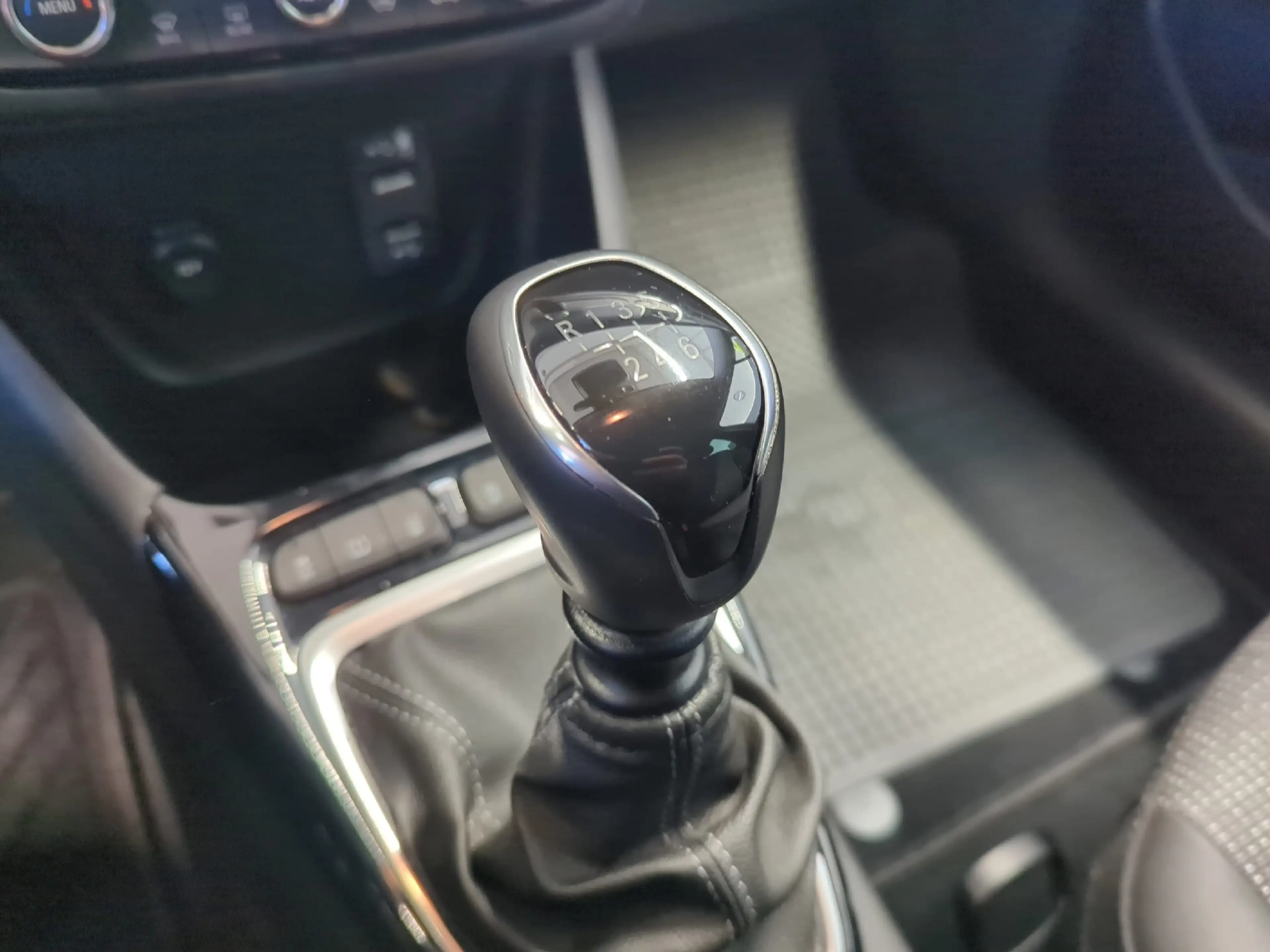 Opel Crossland 1.2 Turbo Elegance LED+Navi+SHZ+Kam. — photo 13