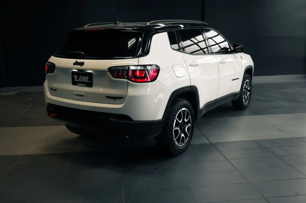 Jeep Compass снимка Jeep Compass