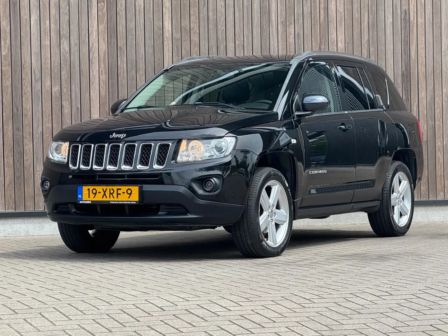 Jeep Compass 2.0 Limited / Leder / Trekhaak / Navi / Negro - 2