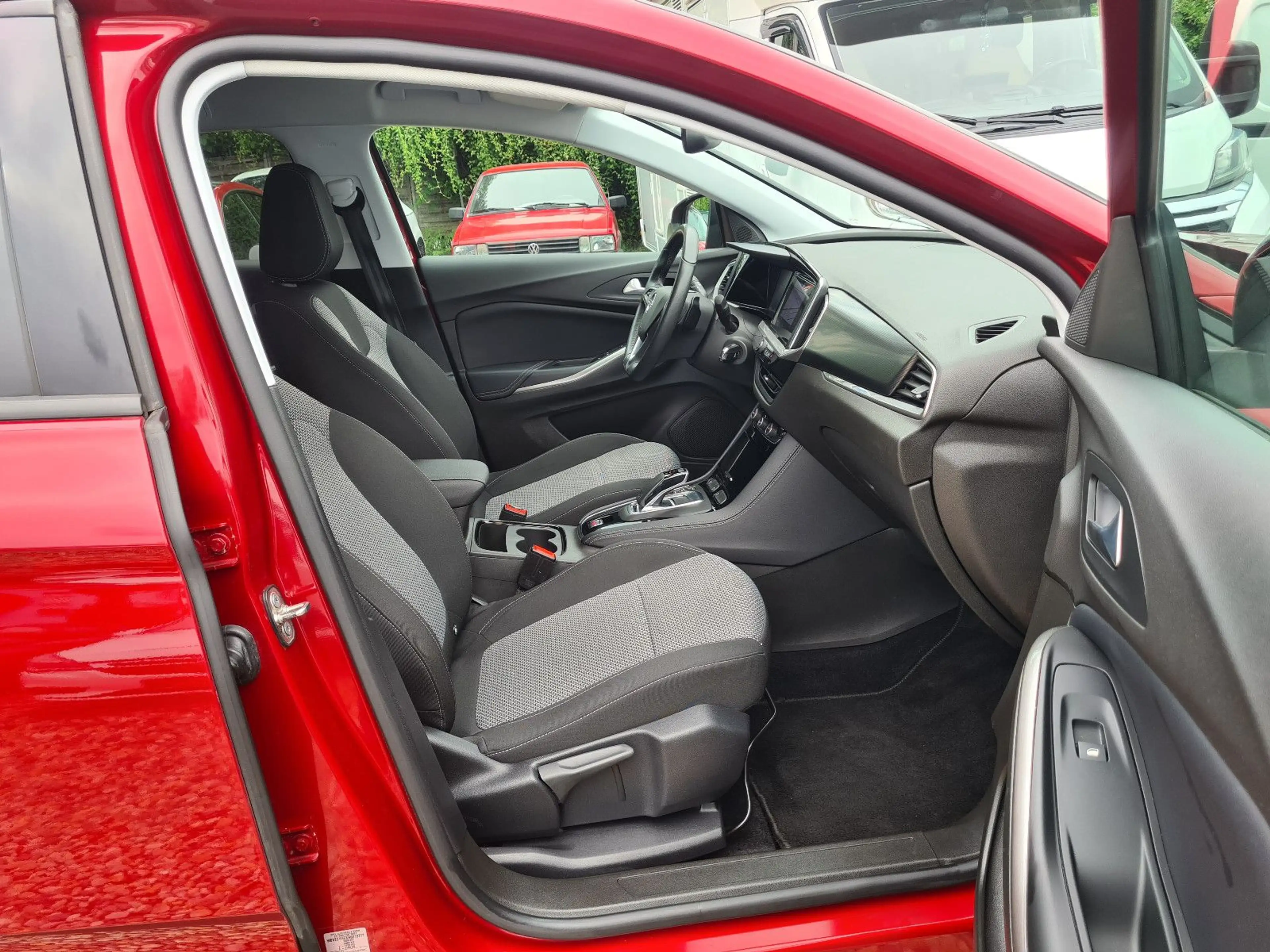 Opel Grandland X 1.5 D Automatik TOP AUSSTATTUNG — photo 3