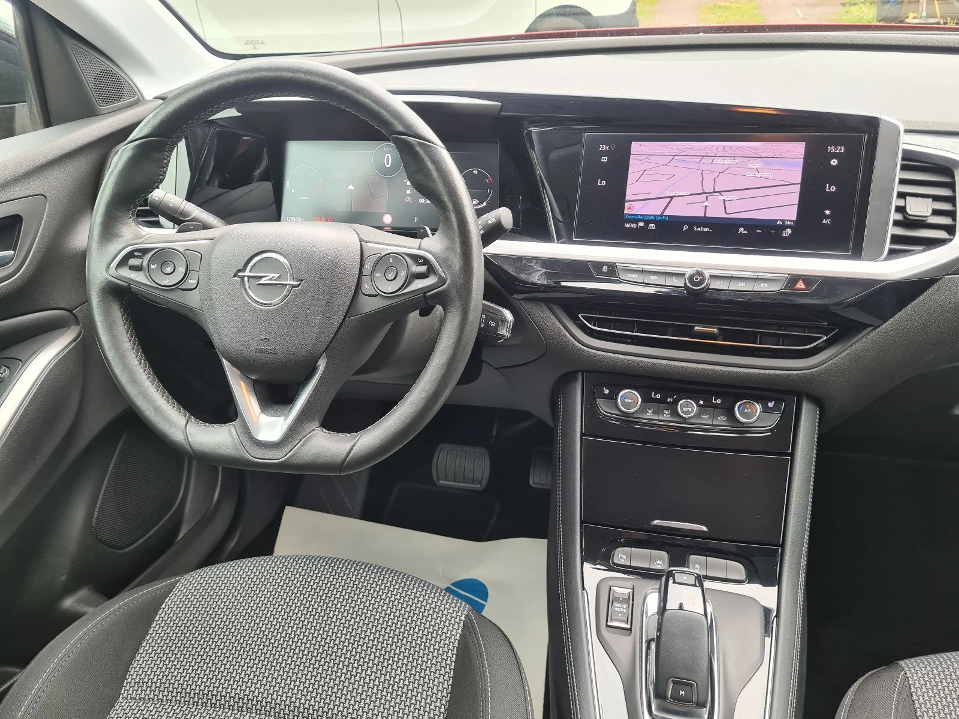 Opel Grandland X 1.5 D Automatik TOP AUSSTATTUNG — photo 6