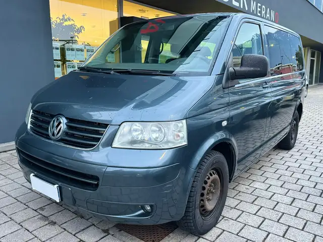 Volkswagen T5 Caravelle Volkswagen T5 2.5TDI Caravelle 130cv
