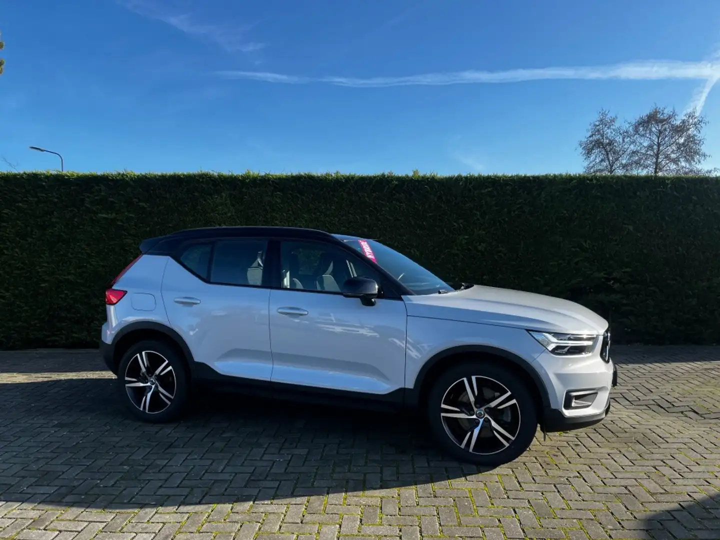 Volvo XC40 1.5 T5 R-design Expr. All-in prijs! Gris - 1