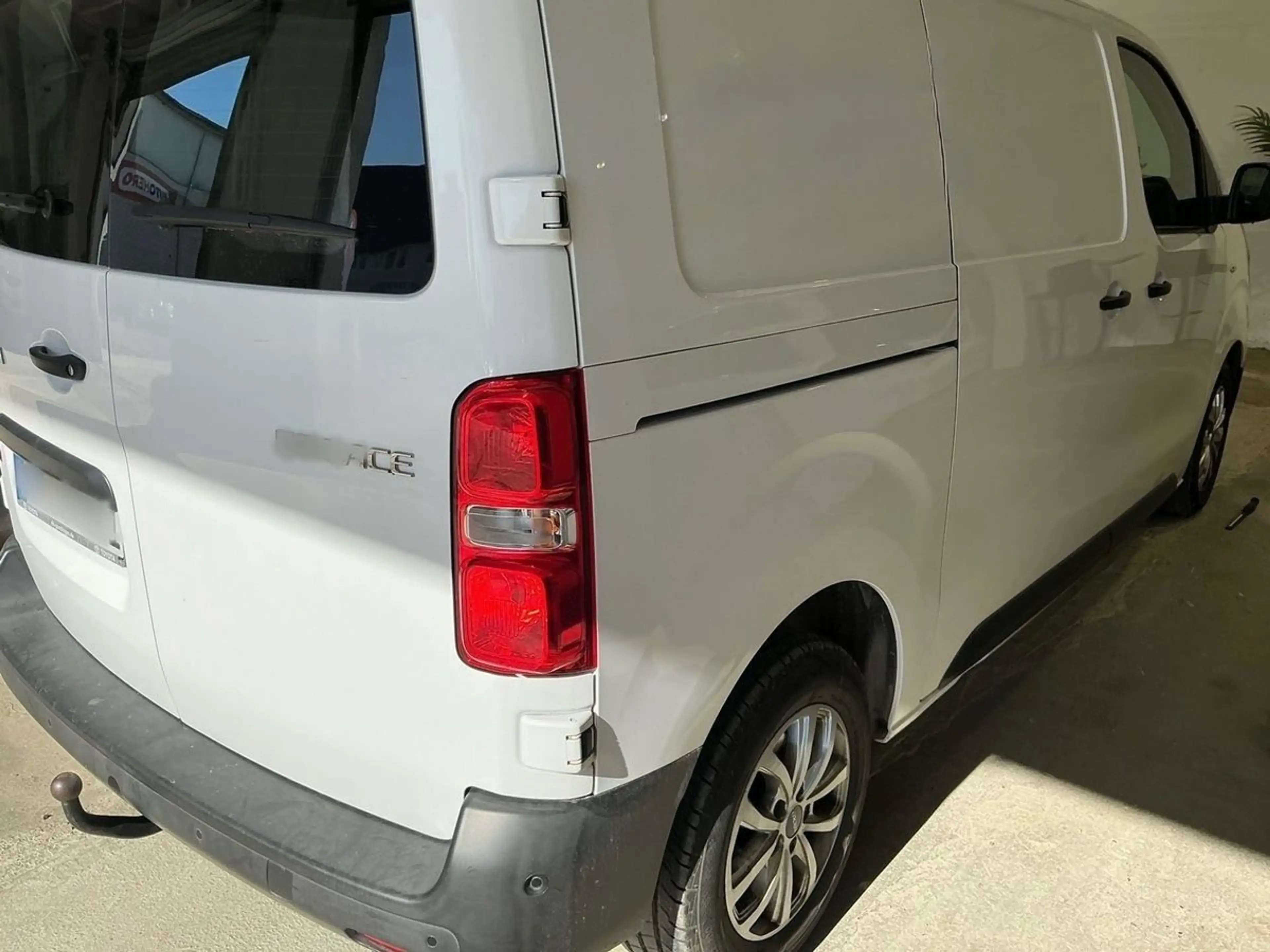 Toyota Proace L1 Meister AHK Navi CAM PDC CarPlay — photo 11