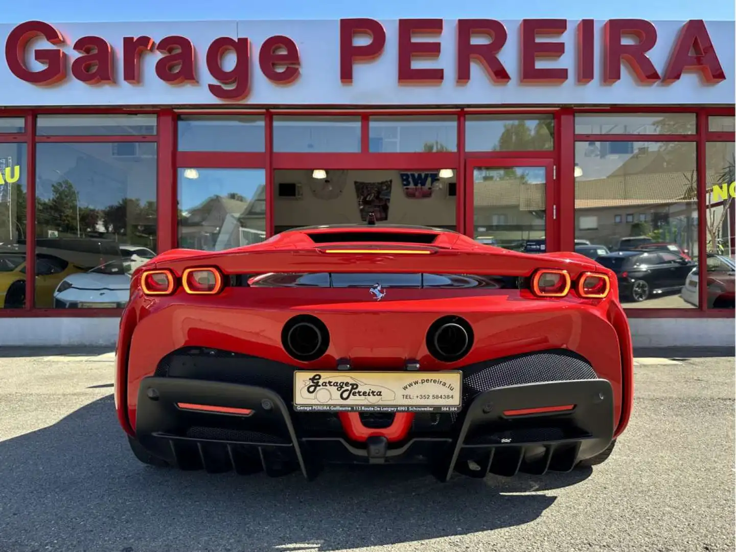 Ferrari SF90 Stradale DAYTONA RACING SEATS FULL ELECTRIC CARBON LIFT JBL Rouge - 2