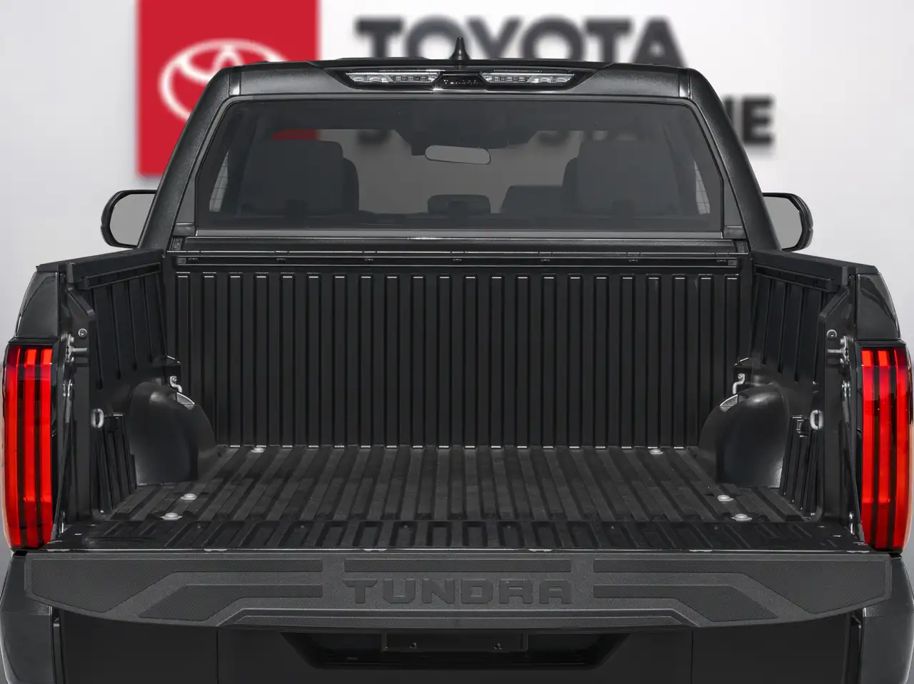 Toyota Tundra снимка Toyota Tundra