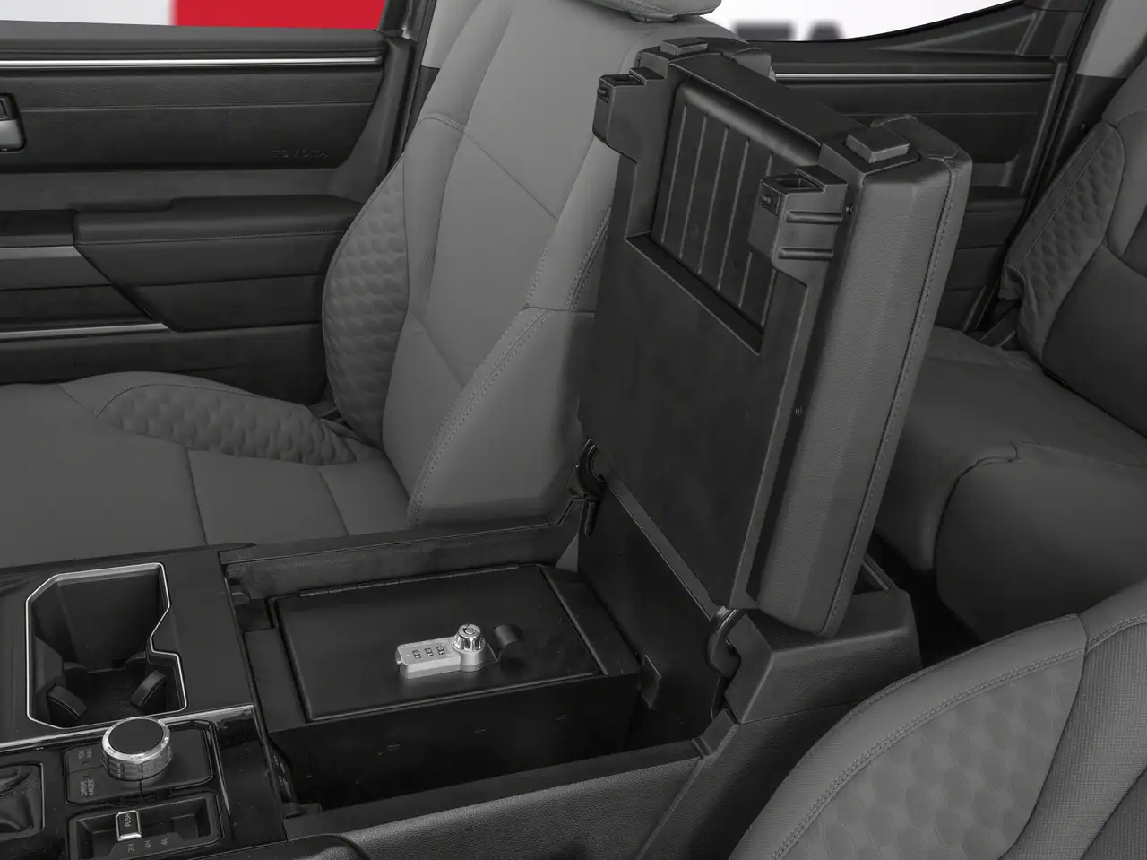Toyota Tundra снимка Toyota Tundra