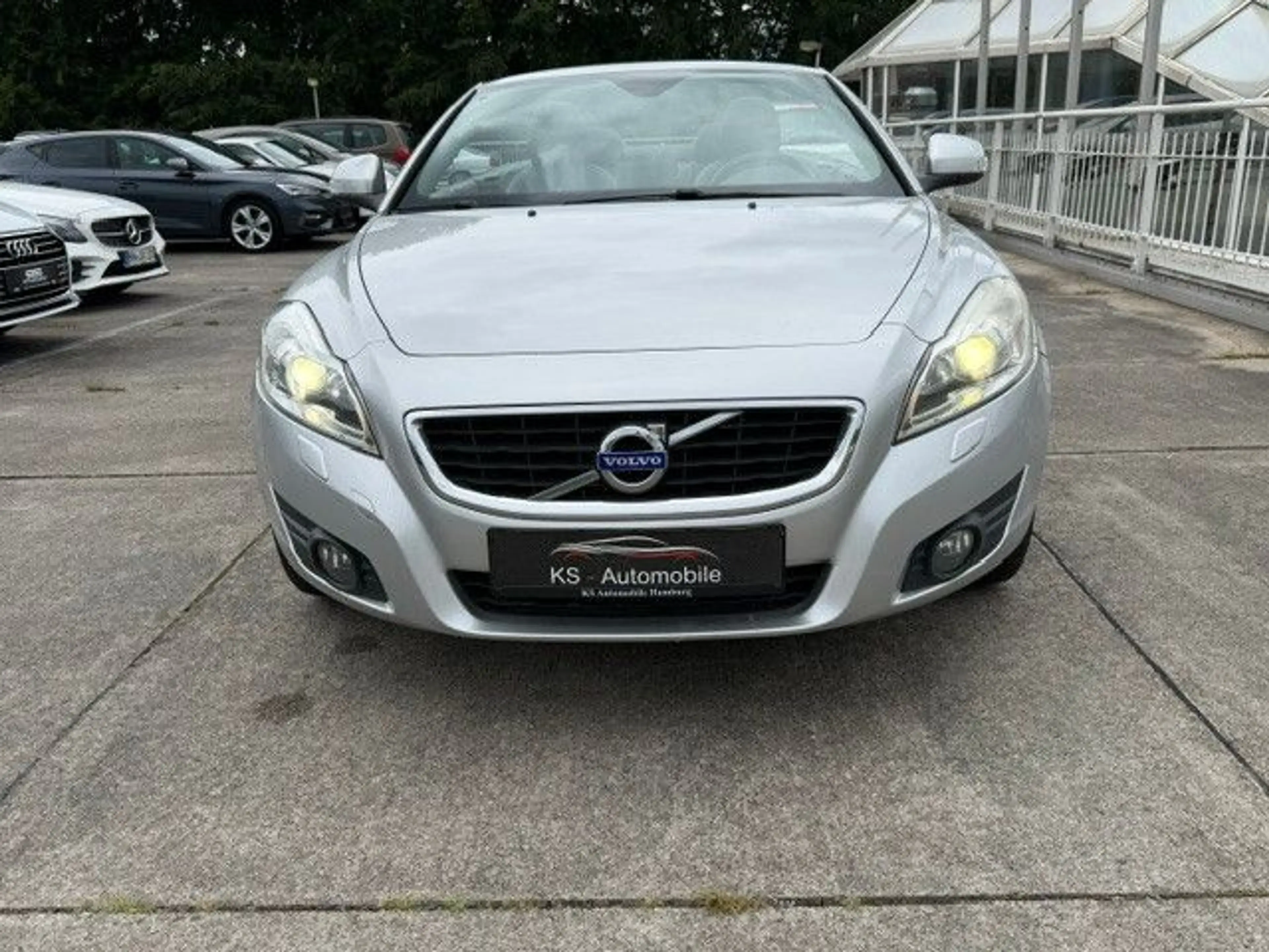 Volvo C70 Cabriolet 2.0 D Summum — photo 8