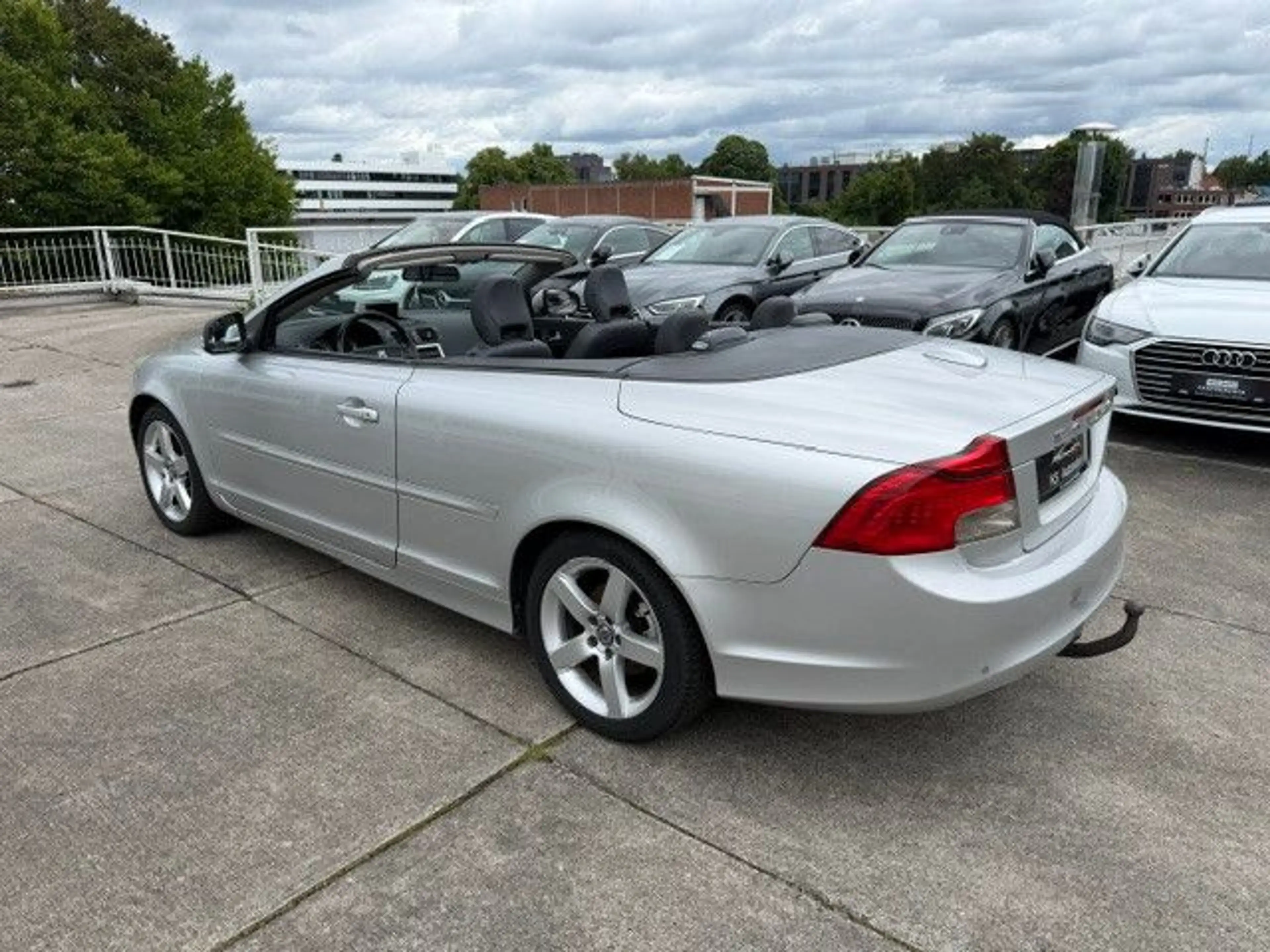 Volvo C70 Cabriolet 2.0 D Summum — photo 12