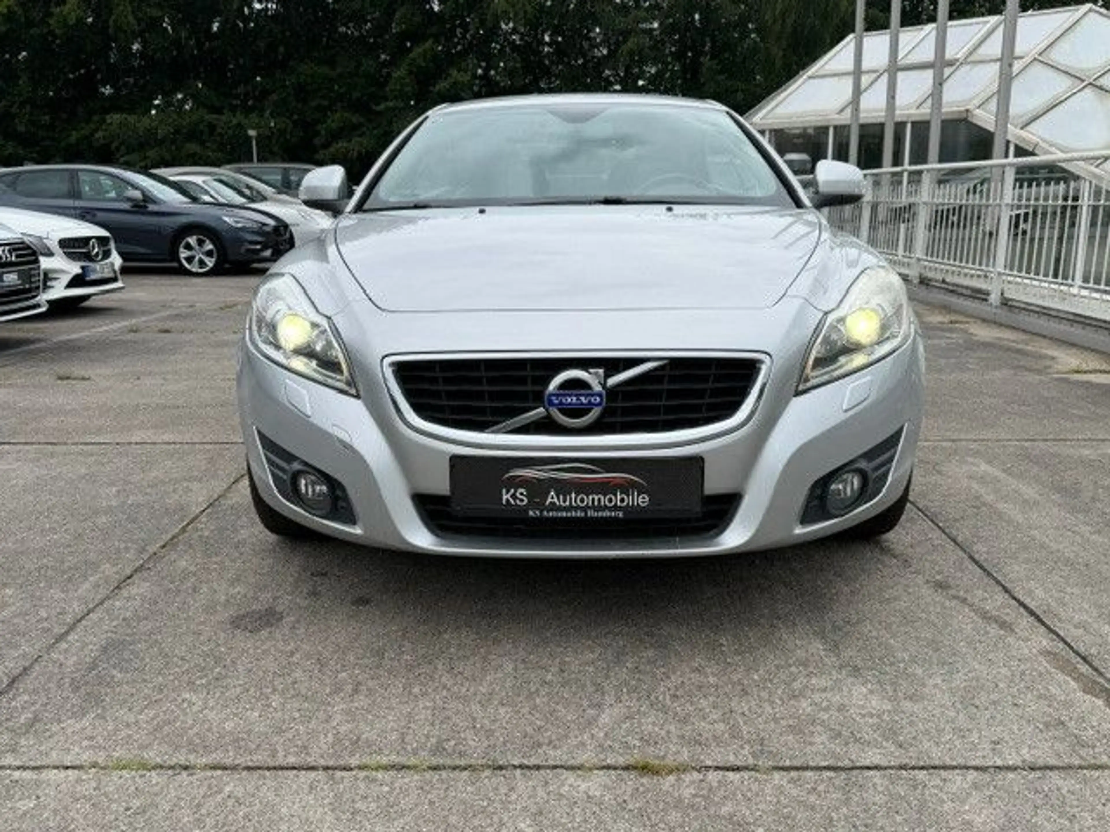 Volvo C70 Cabriolet 2.0 D Summum — photo 3