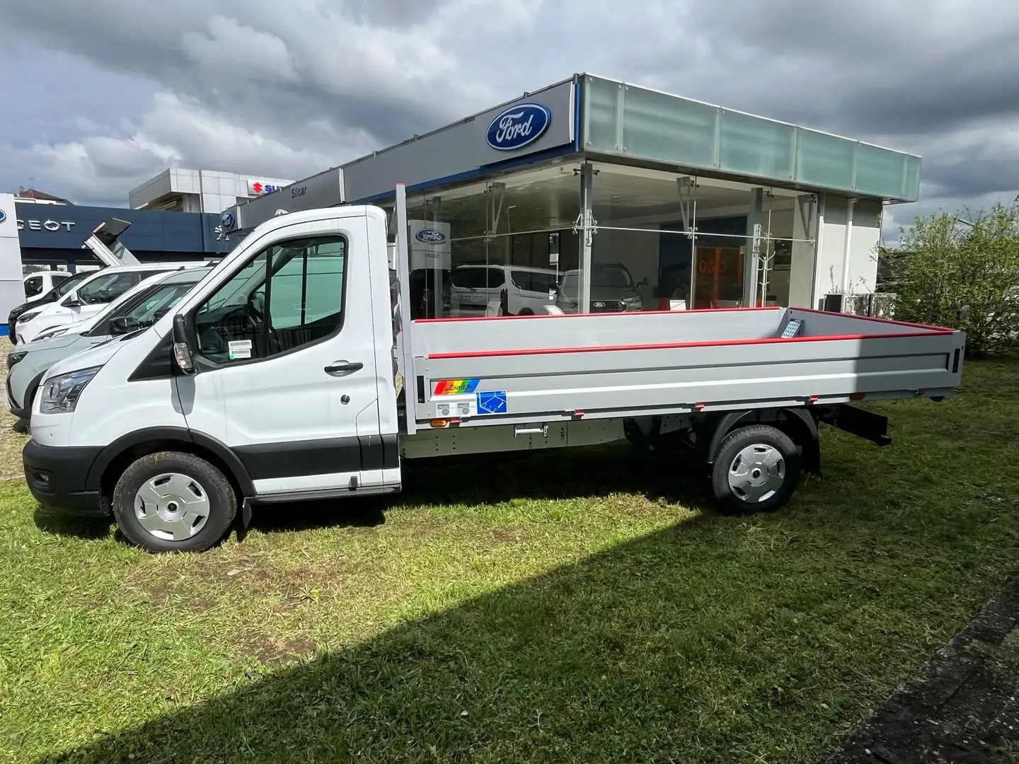 Ford Transit 350 2.0 EcoBl. 165CV PM Cassonato Trend Weiß - 1