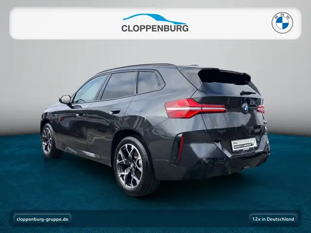 BMW X3 view 3
