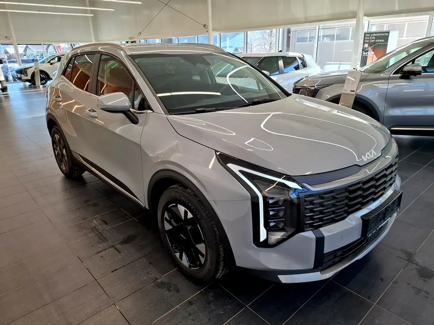 Kia Sportage 1,6 TGDI Silber 4WD DCT Grau - 2