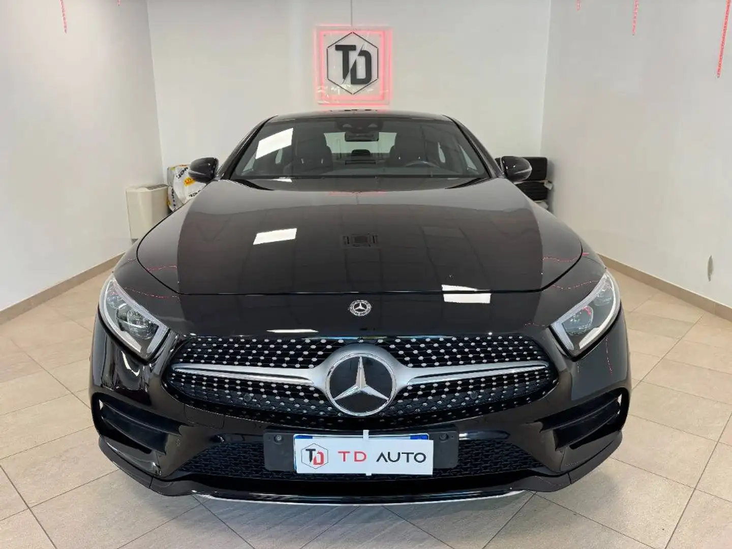 Mercedes-Benz CLS 350 350d 286cv AMG Premium 4matic Negru - 2
