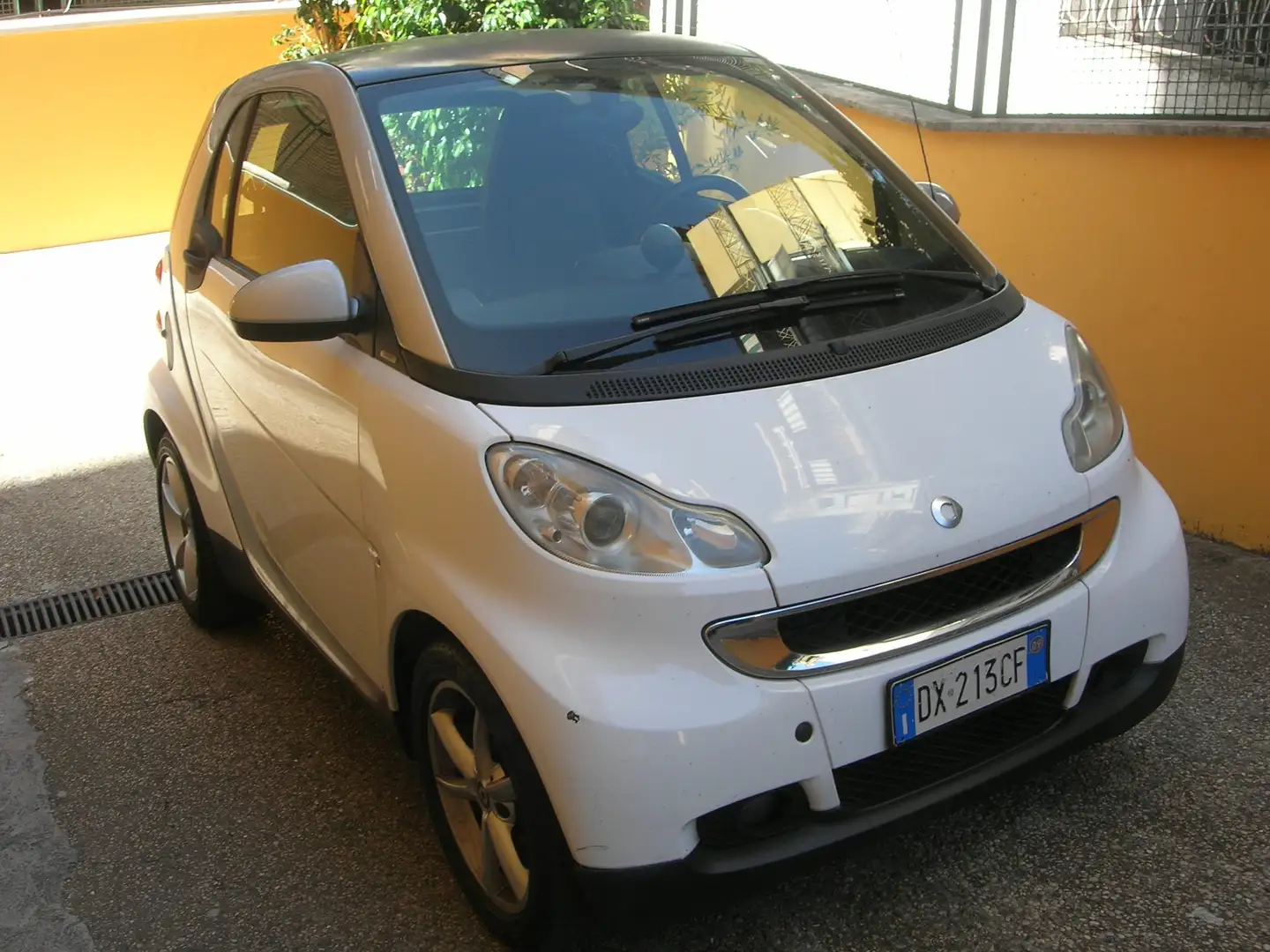 smart forTwo Fortwo 1.0 mhd Passion 71cv Beyaz - 2