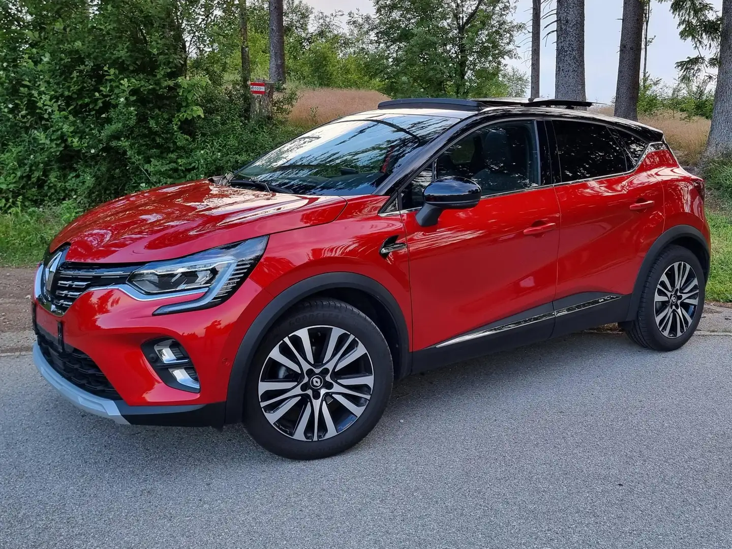 Renault Captur Captur TCe 160 EDC Iconic Iconic Rot - 2