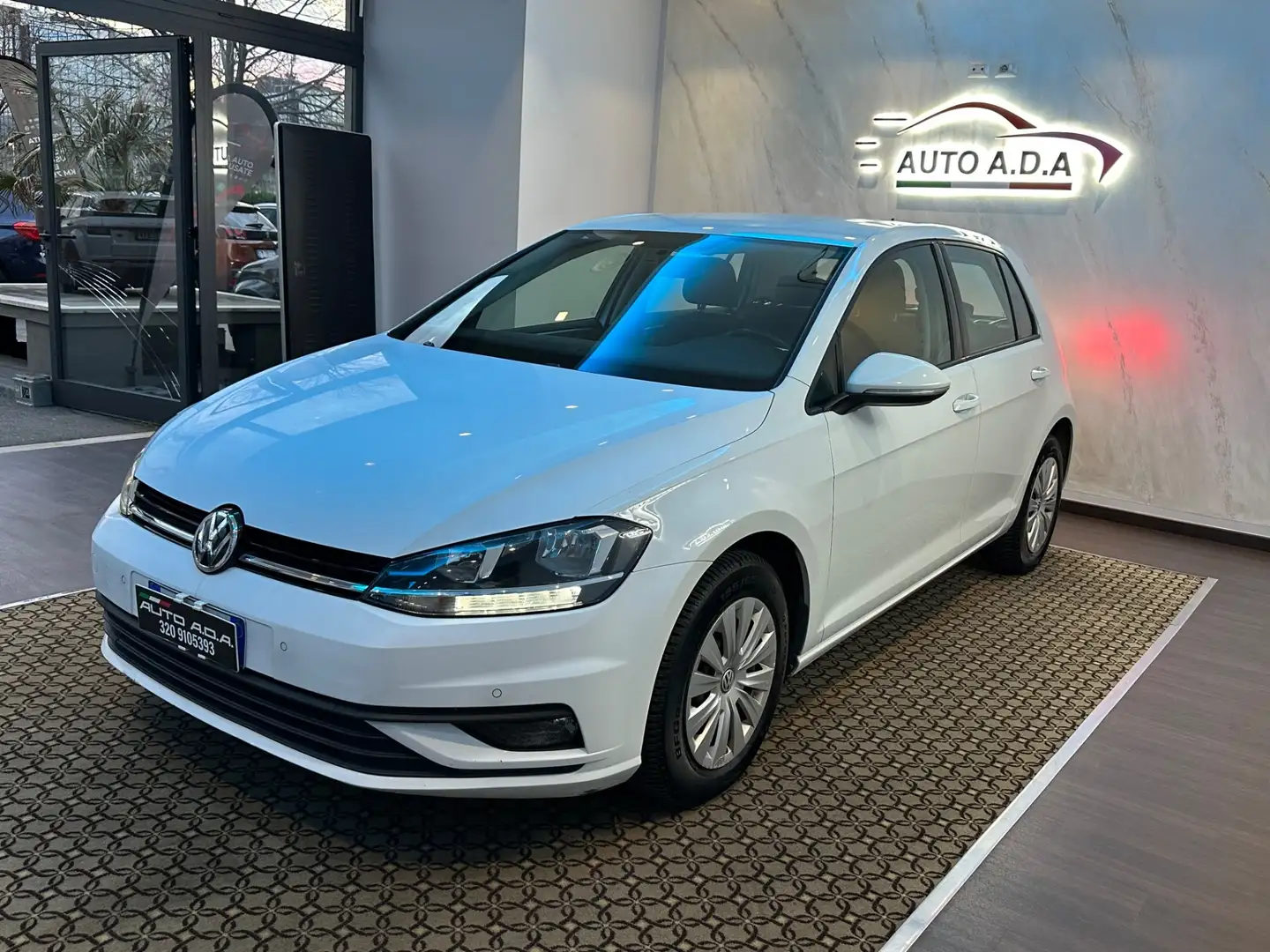 Volkswagen Golf 1.6 TDI 90 CV 5p. Trendline BlueMotion Technology Bianco - 2