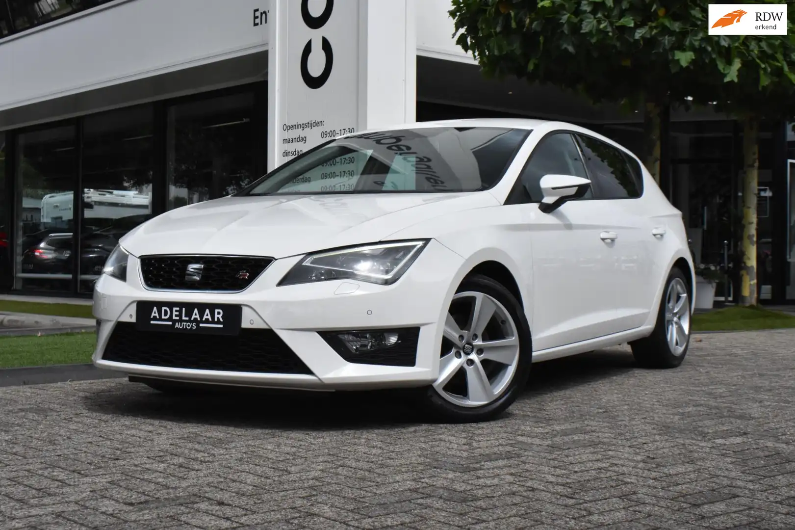 SEAT Leon 1.4 TSI FR 140PK! XENON, STOELVERWARMING, CRUISE, Wit - 1