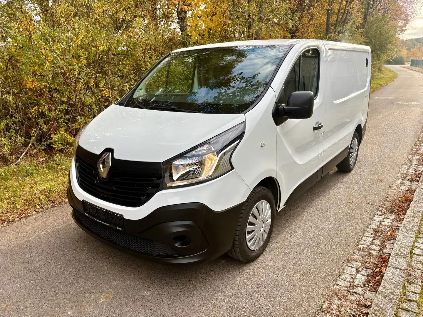 Renault Trafic Kasten L1H1 2,9t Komfort Weiß - 1