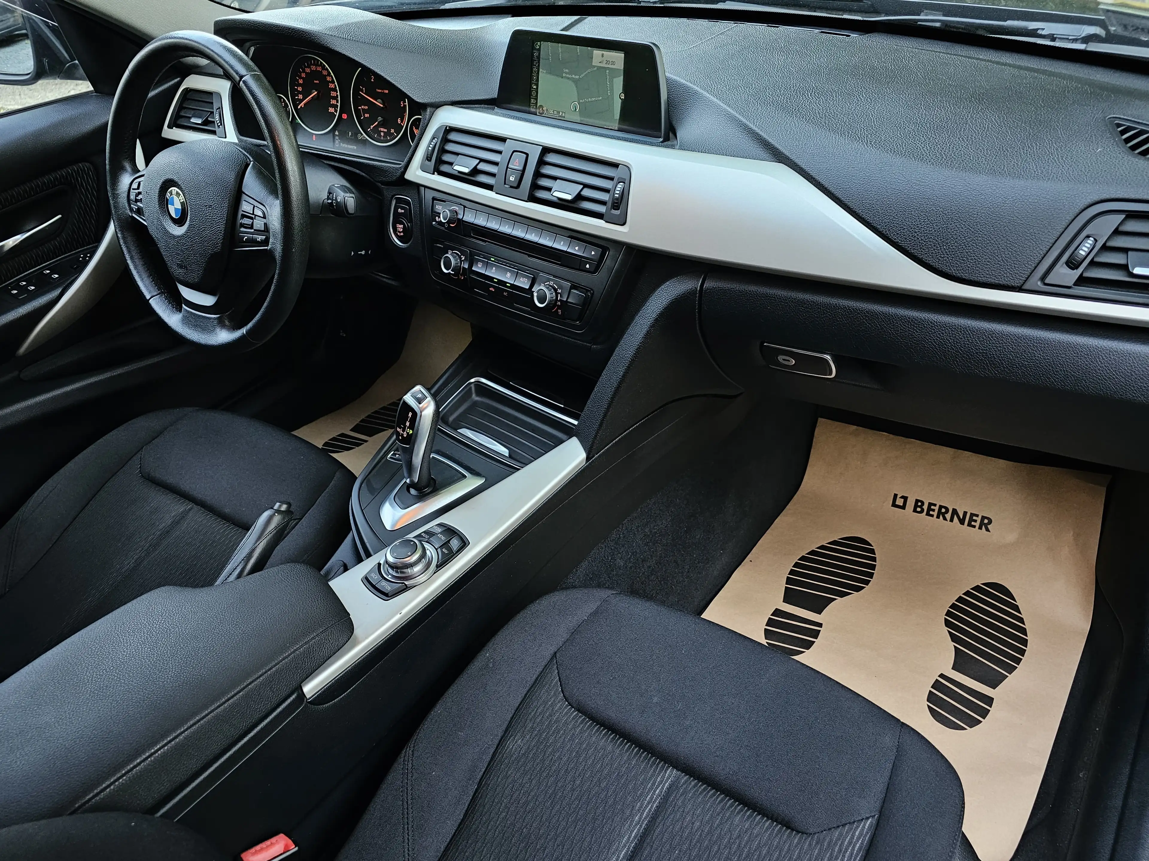 BMW 316 dA * AUTOMAT. * NAVI+CRUISE.C+ P RADAR+...* CAR PASS * — photo 10