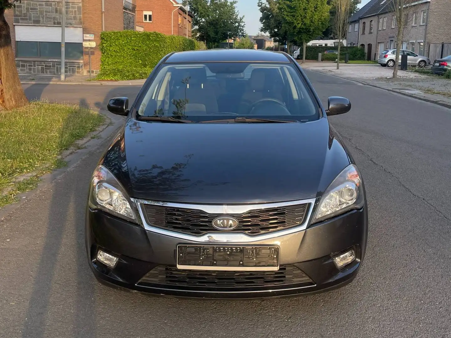 Kia Ceed / cee'd Cee'D 1.4i LX AIRCO Grijs - 2