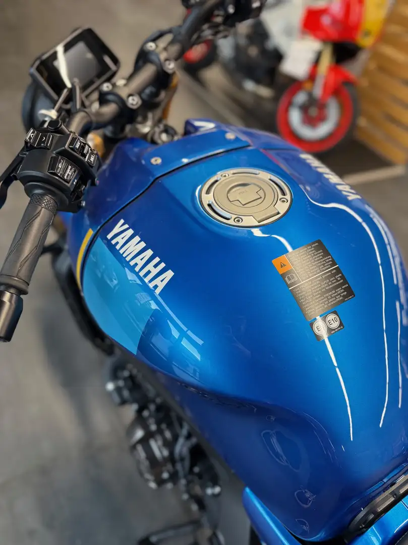 Yamaha XSR 900 Bleu - 2