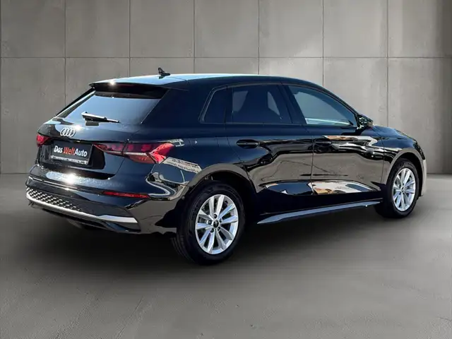Audi A3 view 4