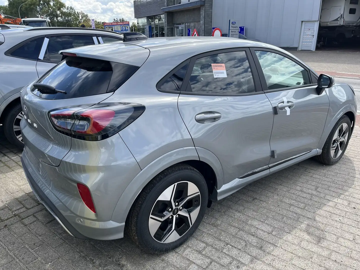 Ford Puma NIEUW !!! 43,6 kWh Gen-E / VOLLEDIG ELEKTRISCH !! Gris - 2