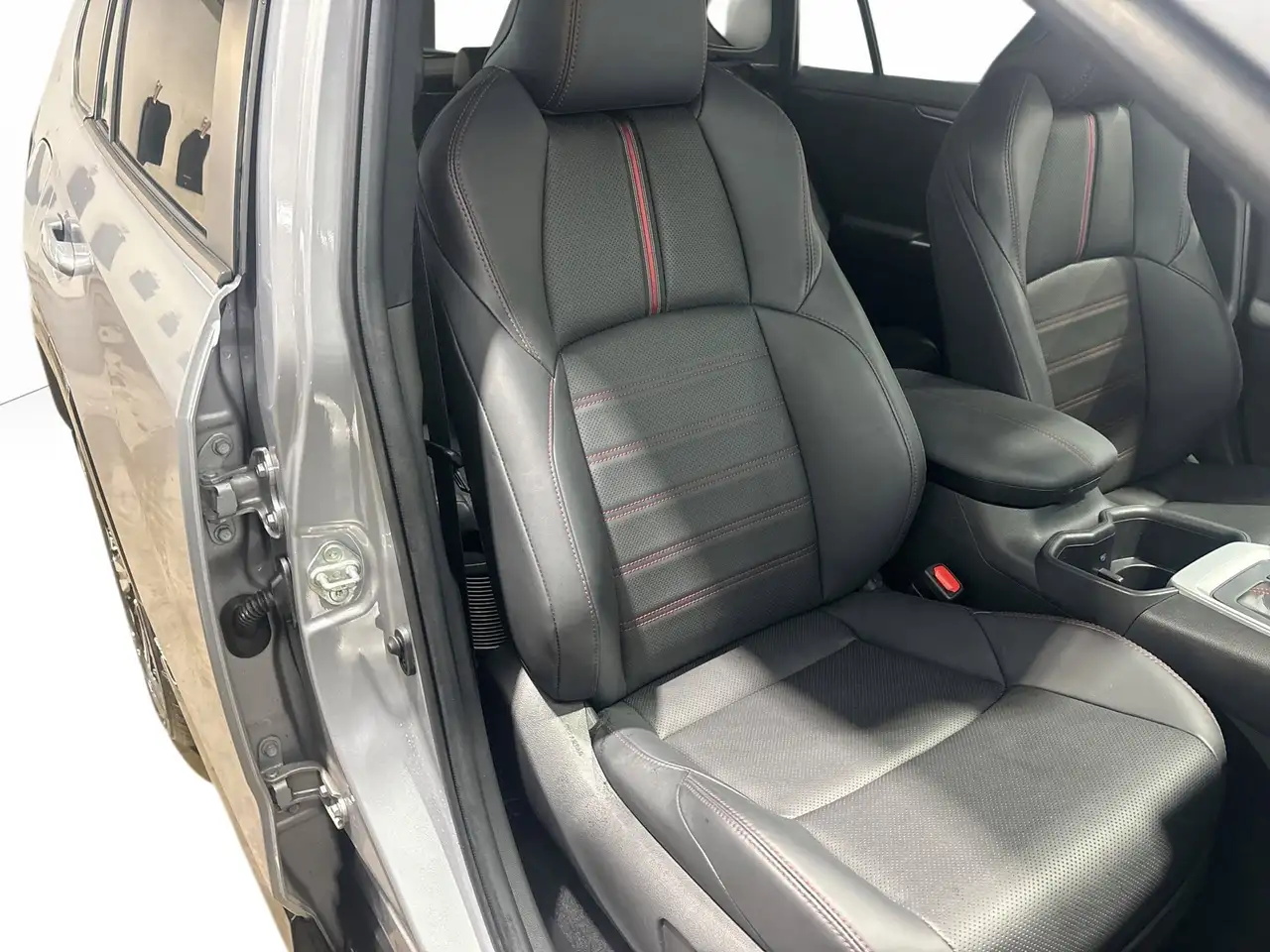Toyota RAV 4 Prime снимка Toyota RAV 4 Prime