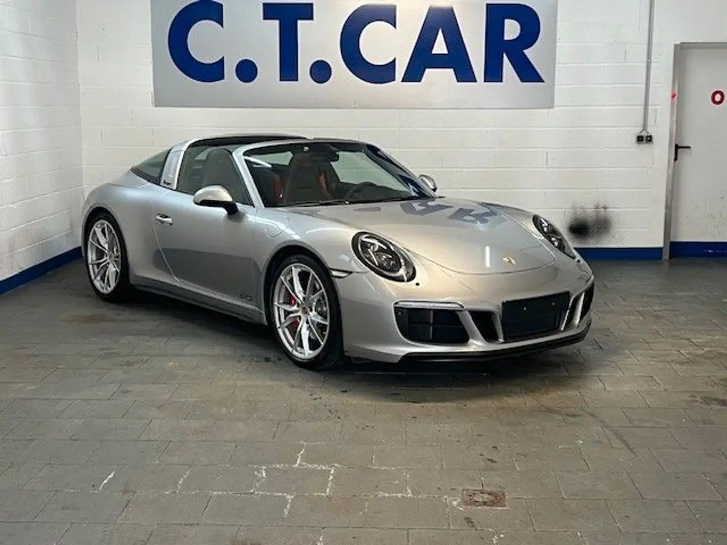Porsche 991 911 Targa 4 GTS I Lift I VOLL Argent - 1