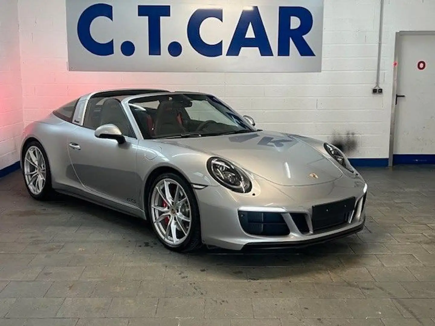 Porsche 991 911 Targa 4 GTS I Lift I VOLL Argent - 2