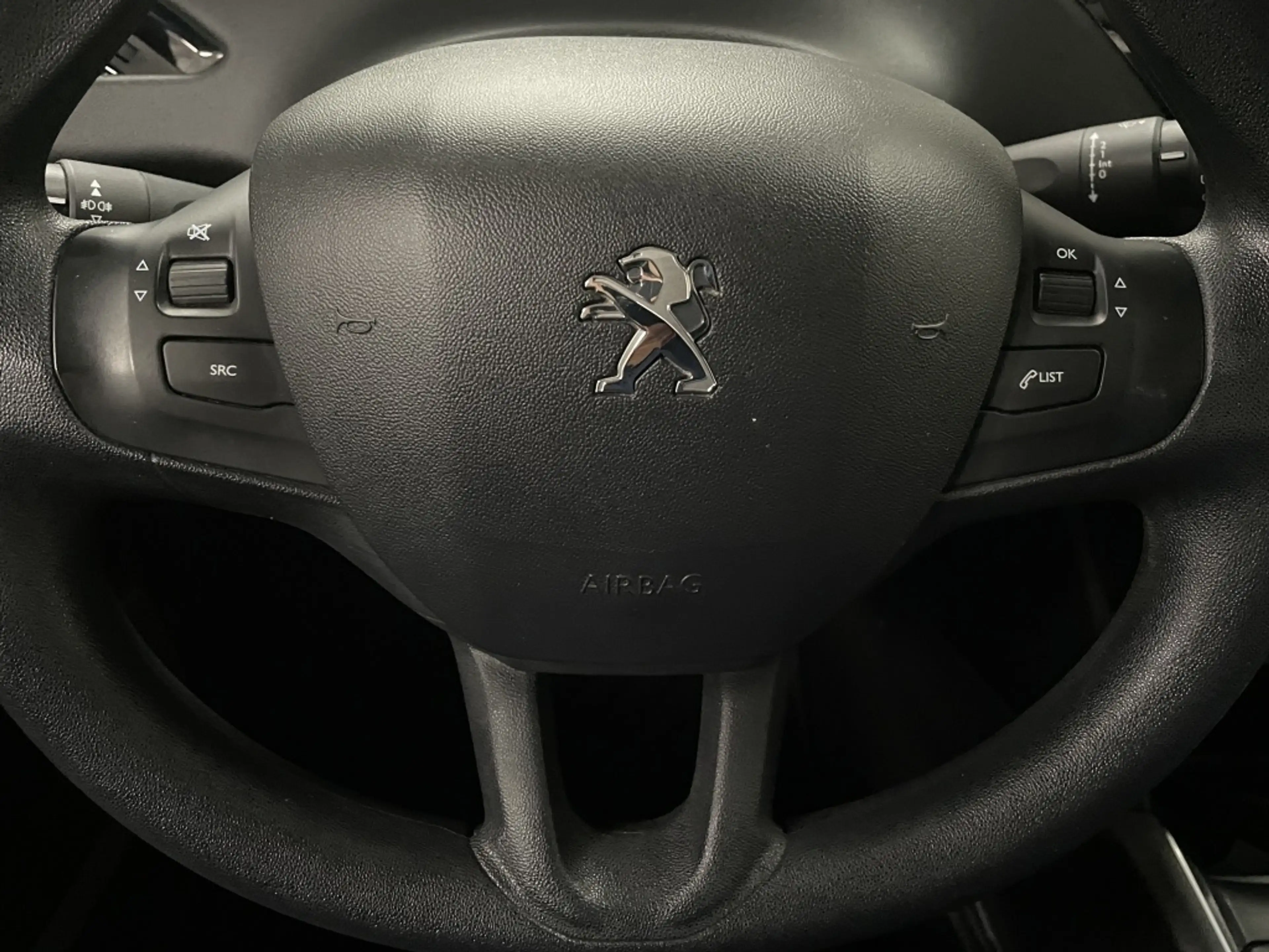 Peugeot 208 Blue Lion 82pk Airco | Cruise | 1.2 VTI 60KW/82PK — photo 29