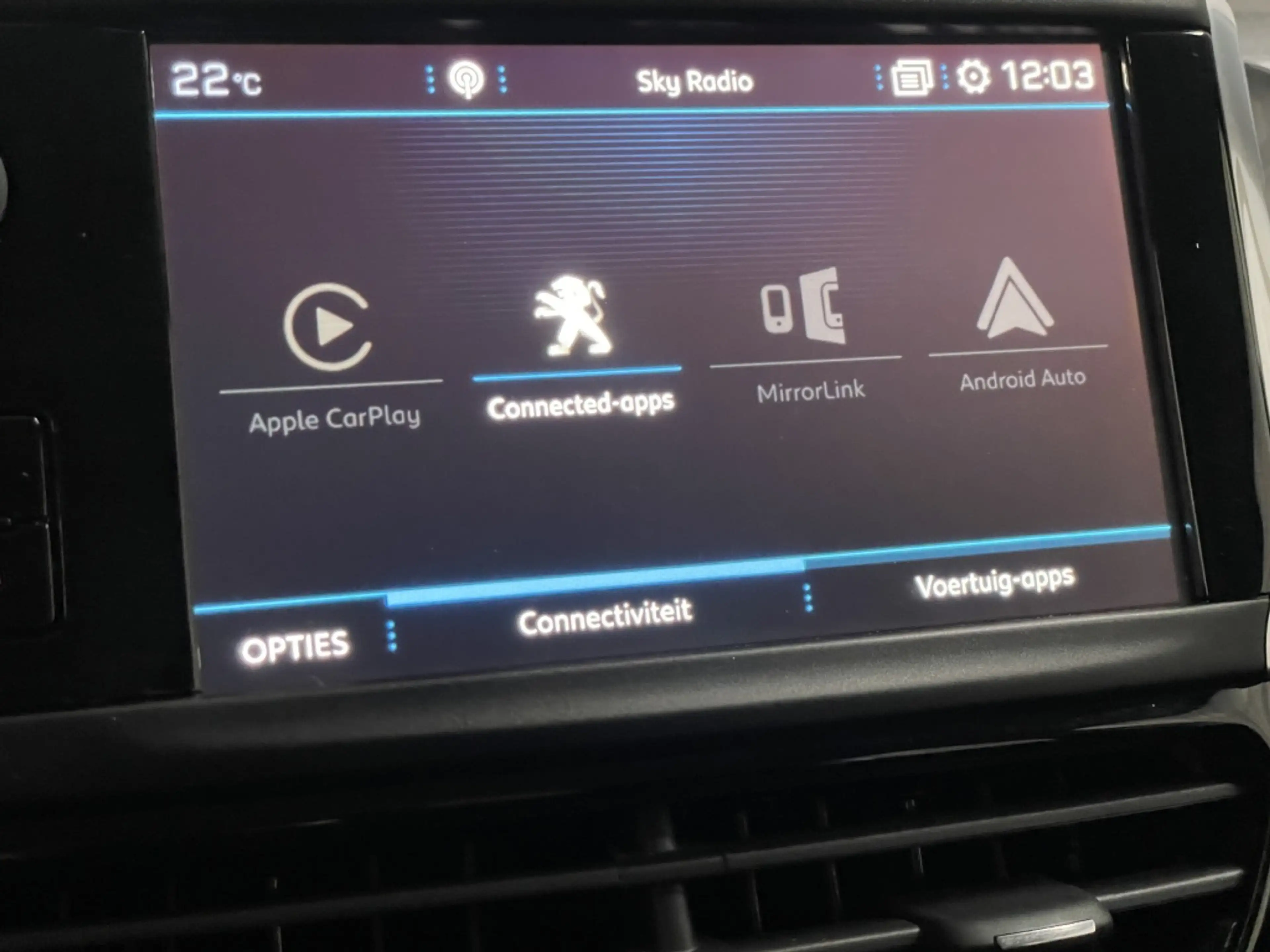 Peugeot 208 Blue Lion 82pk Airco | Cruise | 1.2 VTI 60KW/82PK — photo 41