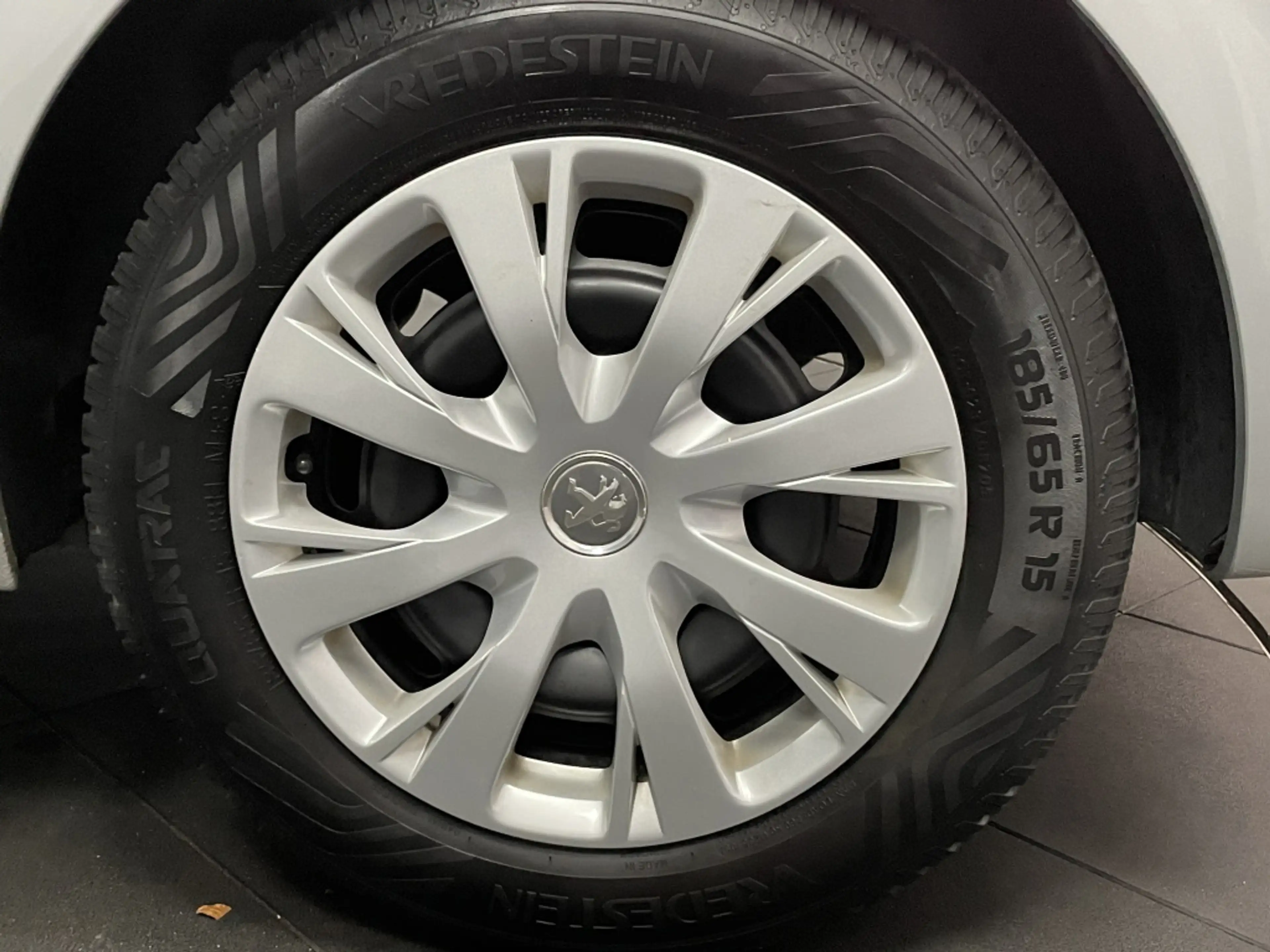 Peugeot 208 Blue Lion 82pk Airco | Cruise | 1.2 VTI 60KW/82PK — photo 12