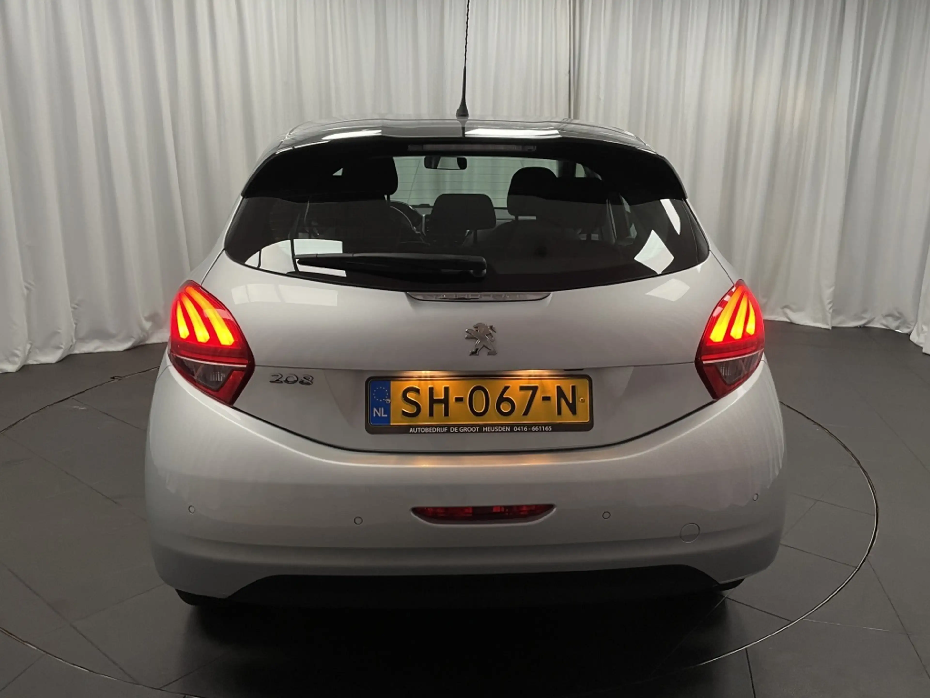 Peugeot 208 Blue Lion 82pk Airco | Cruise | 1.2 VTI 60KW/82PK — photo 4