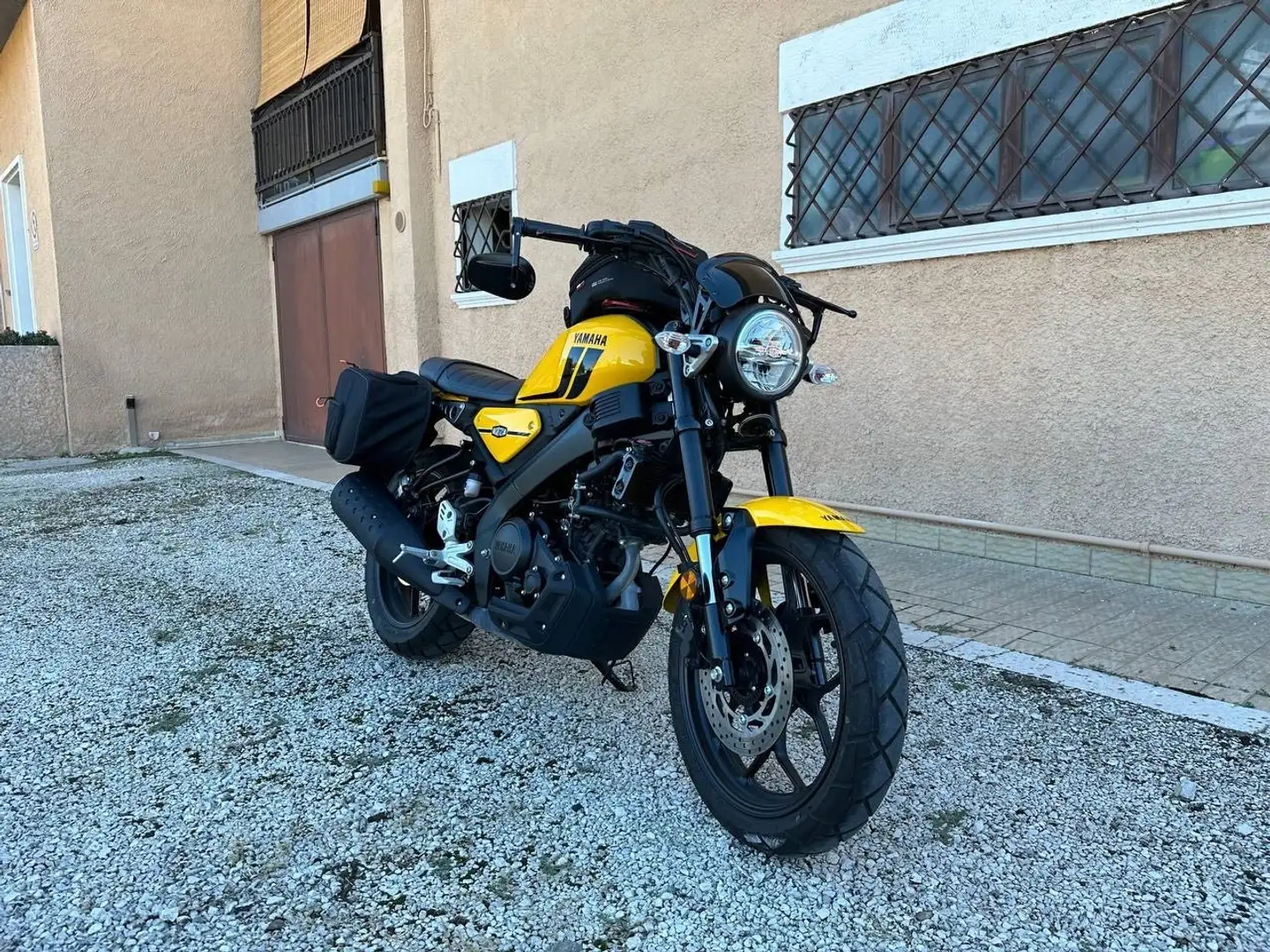 Yamaha XSR 125 Base - 1