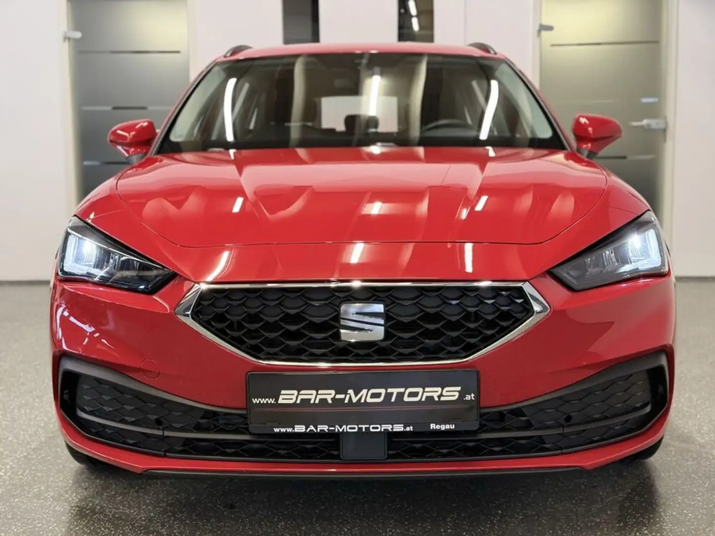 SEAT Leon Style*LED*CARPLAY*LANE*SHZ*PDC*BHZ-LENKRAD* Rot - 2